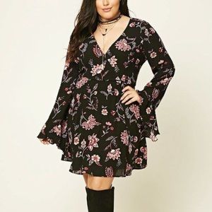 Forever 21 Floral Long Flare Sleeves Mini Dress